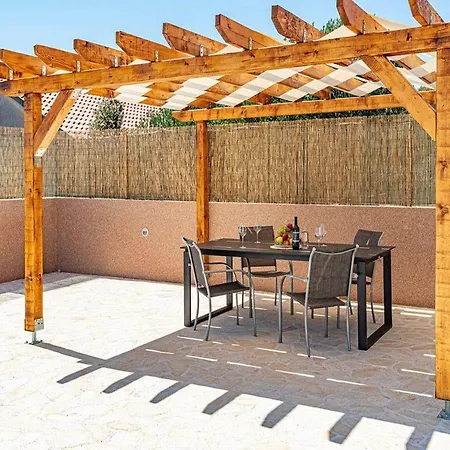 Appartement With Swimming Pool And 2