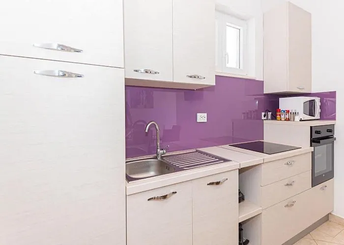 דירה With Swimming Pool And 2 שיבניק